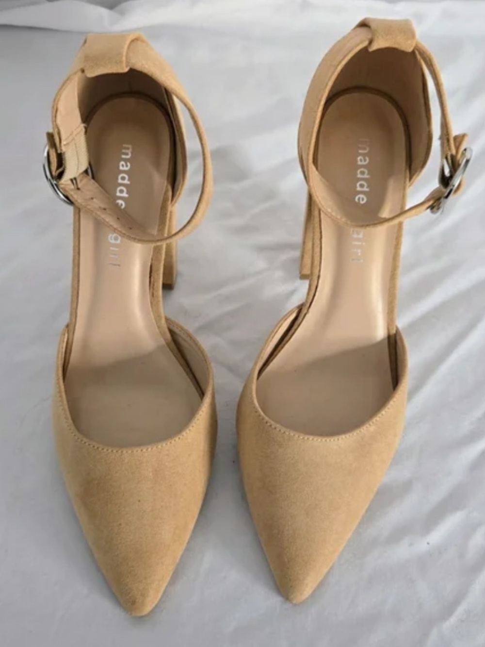 Madden Girl Saaxon Camel Fab
